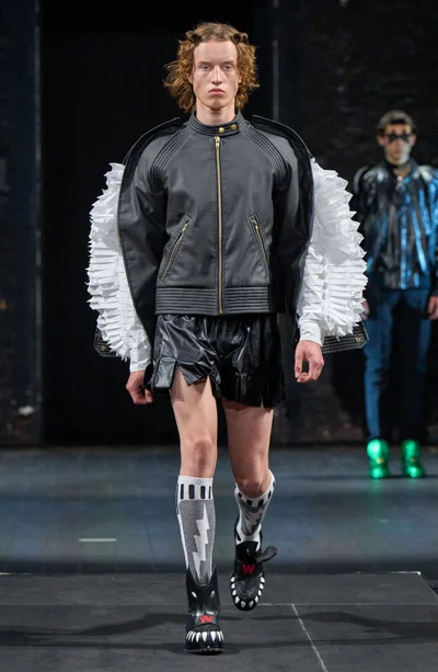 Look 15